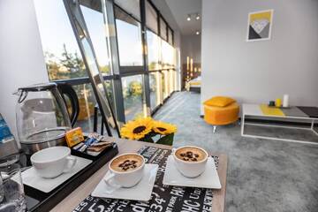 Фото номера Трехместный номер Делюкс Апарт-отели Apartamenty ELITMAT г. Миньск-Мазовецки 8